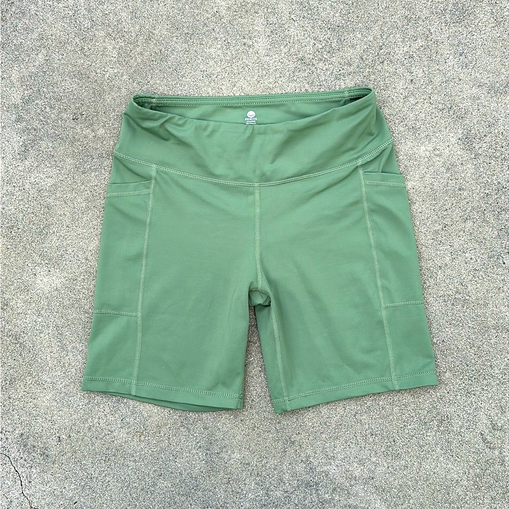 Senita Athletics High Waisted Rio Shorts 2, Small, 7” inseam, Jungle